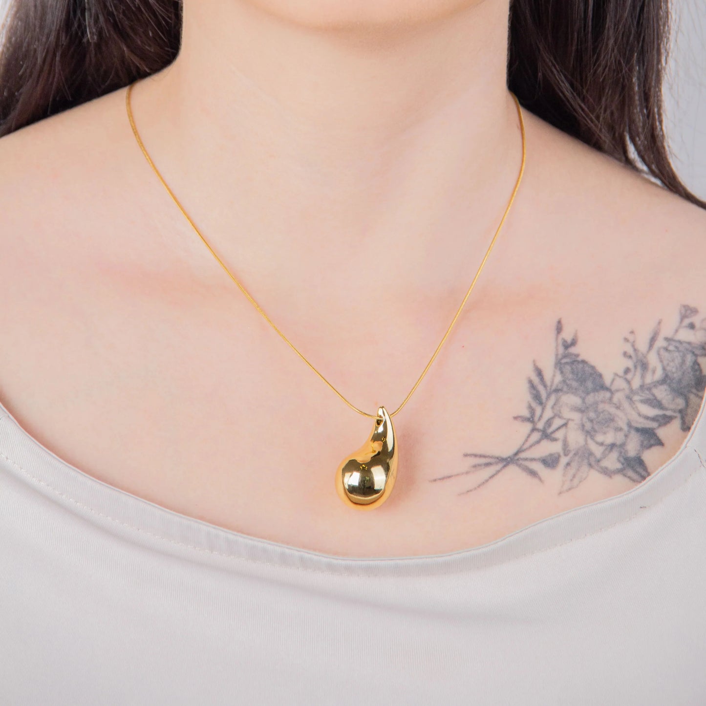Collar Gota